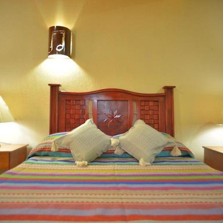 Oyo Hotel Castillo Santa Cecilia 타팔파 외부 사진