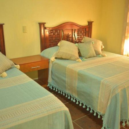 Oyo Hotel Castillo Santa Cecilia 타팔파 외부 사진